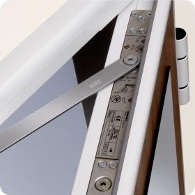 Laubengangtür | Einbruchschutz und Dämmfunktionen.