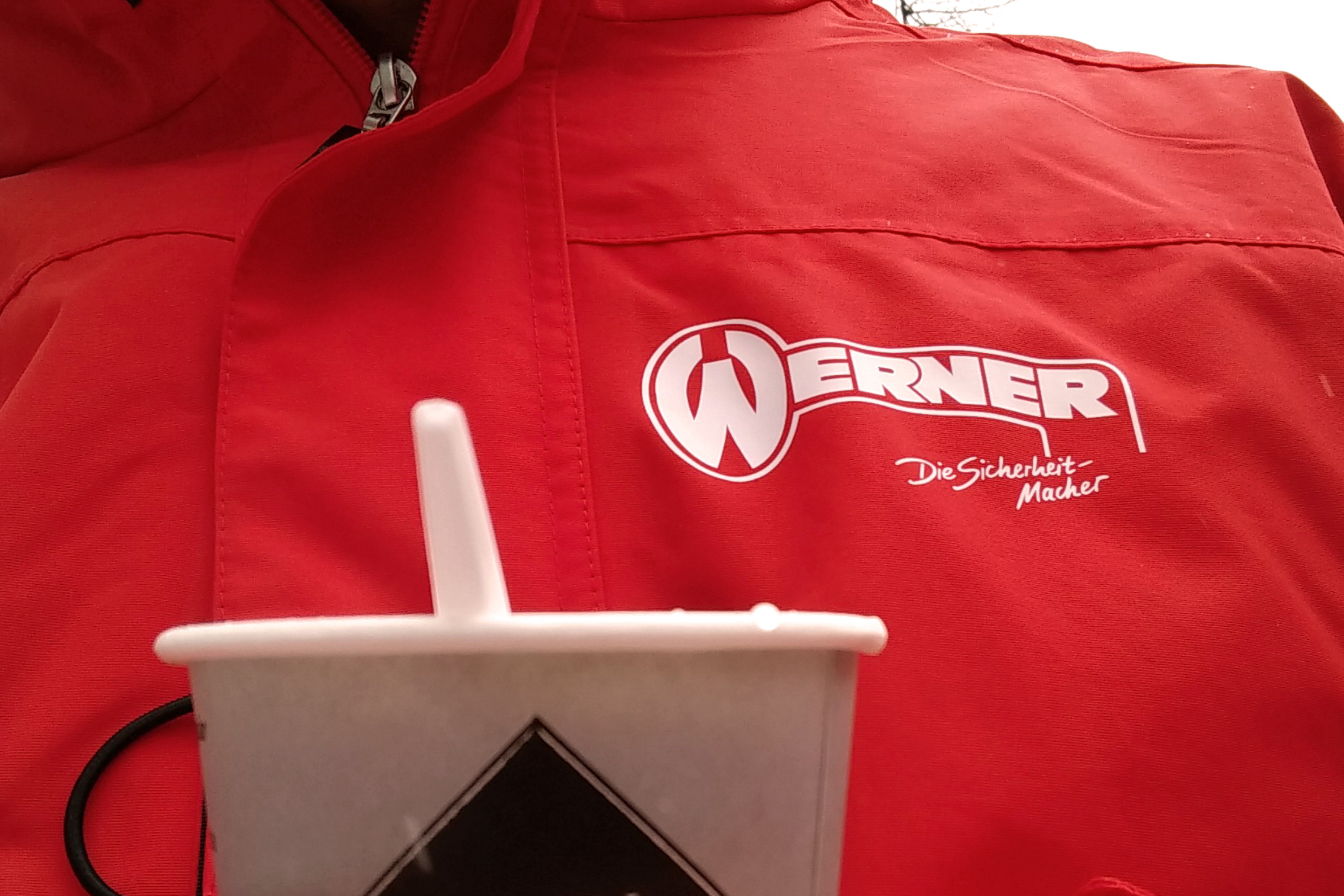 Werner Leistungen Bonus Features Werner die Sicherheitmacher